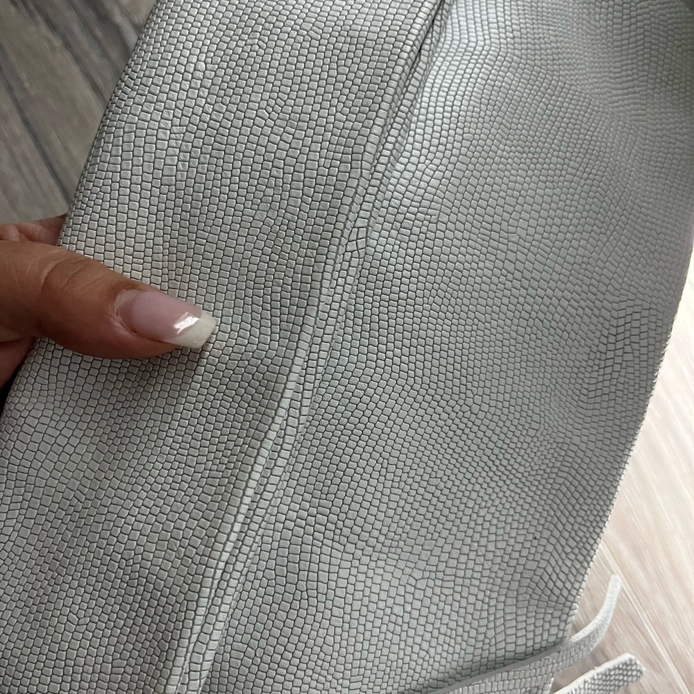NWTT Gianni Chiarini genuine leather purse, made in Italy! - Picture 5 of 5